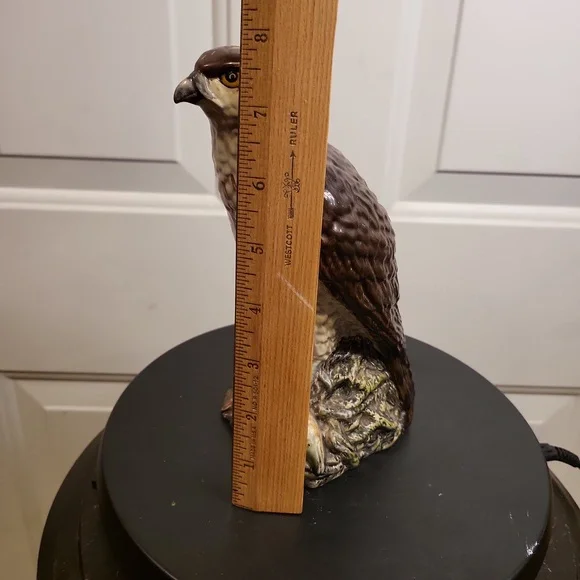 Beswick England Osprey Beneagles Whiskey Decanter by D. Lyttleton - Picture 10 of 11